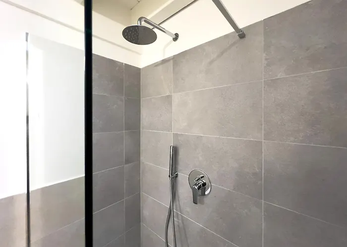 Bright With Terrace And Pool Apartment *